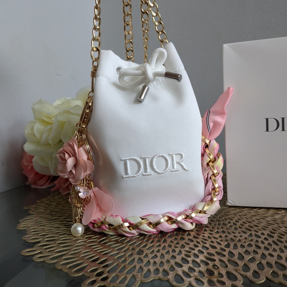 Dior pouch - Picture 9 of 16